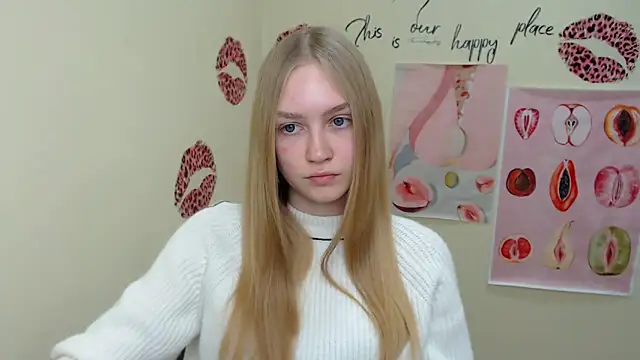 Snapshot of MademoiselleCl chatting on 01/12/25, 10:23 MademoiselleCl online show from 01/12/25, 10:23