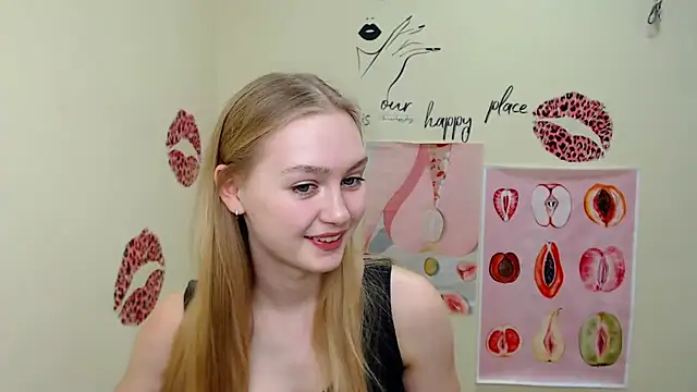 Snapshot of MademoiselleCl chatting on 03/09/25, 11:36 MademoiselleCl online show from 03/09/25, 11:36