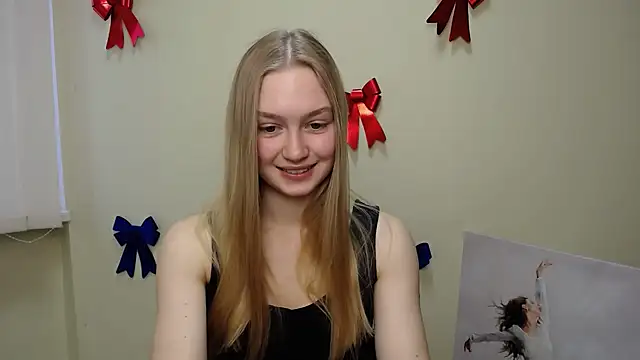 Snapshot of MademoiselleCl chatting on 03/14/25, 11:01 MademoiselleCl online show from 03/14/25, 11:01