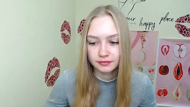 Snapshot of MademoiselleCl chatting on 03/16/25, 07:26 MademoiselleCl online show from 03/16/25, 07:26