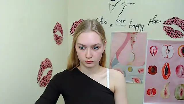 Snapshot of MademoiselleCl chatting on 03/16/25, 10:33 MademoiselleCl online show from 03/16/25, 10:33