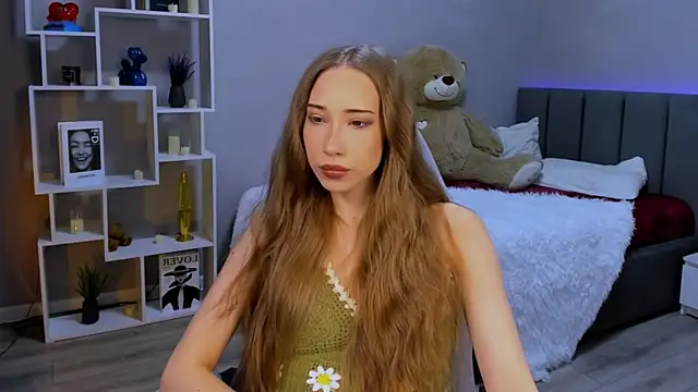 AlexaHarmon online show from 11/25/25, 06:13