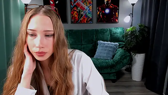 AlexaHarmon online show from 12/03/25, 06:21