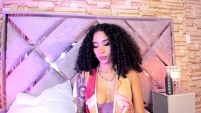  lanna jhonson  online show from 11/07/25, 03:06