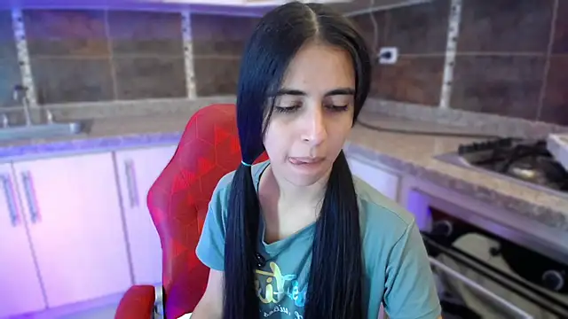 anna alvarez online show from 09/21/25, 11:56