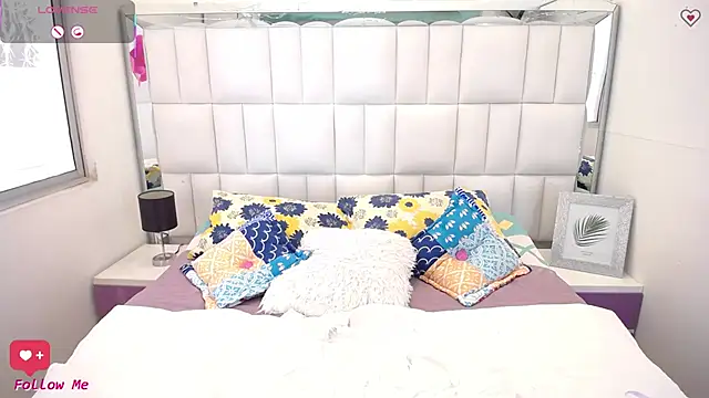 anna alvarez online show from 11/09/25, 12:14