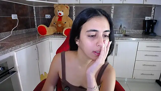 Snapshot of anna_alvarez chatting on 07/19/26, 11:47 anna alvarez online show from 07/19/26, 11:47
