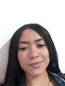 Snapshot of Buda_and_Cataleya_ chatting on 10/02/25, 01:07 Buda and Cataleya  online show from 10/02/25, 01:07