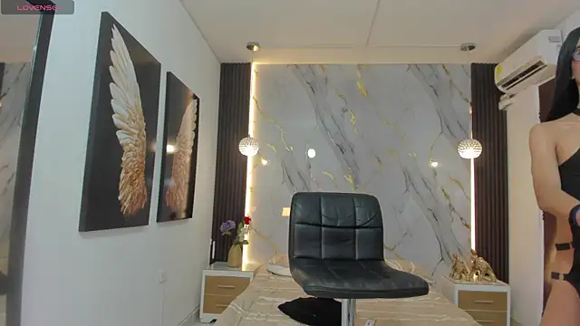 estephany doll online show from 01/05/25, 02:30