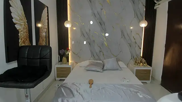 estephany doll online show from 01/16/25, 02:41