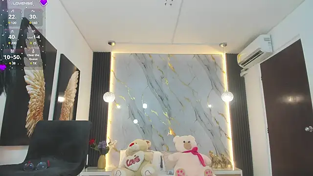 estephany doll online show from 03/14/25, 02:19