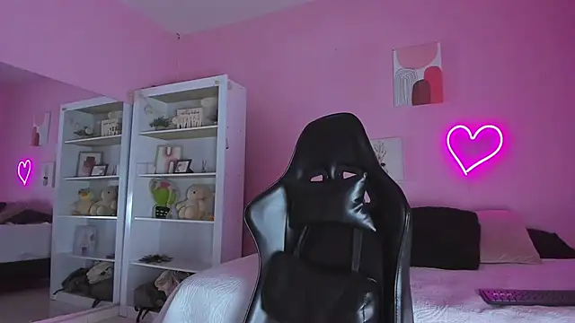 Ian Castillo  online show from 02/24/25, 11:21