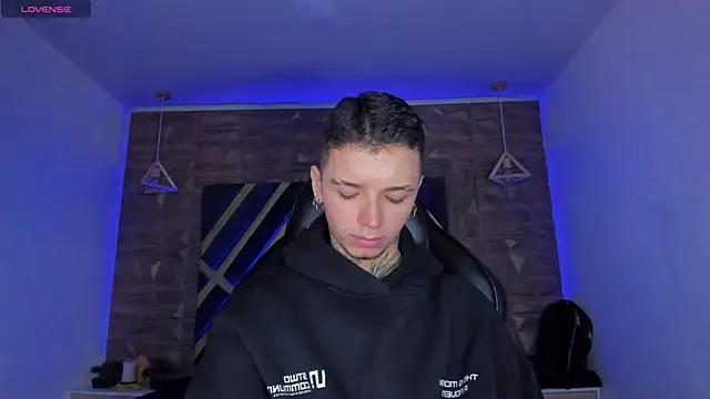 Ian Castillo  online show from 04/22/26, 11:23