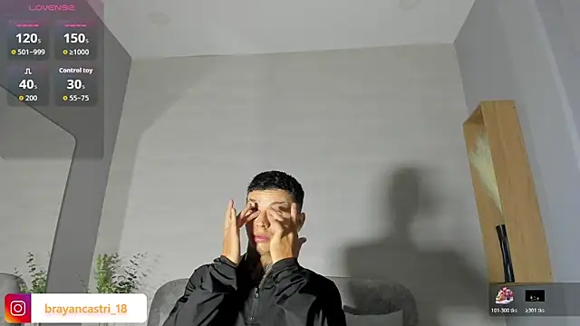 Snapshot of Ian_Castillo_ chatting on 05/13/26, 11:07 Ian Castillo online show from 05/13/26, 11:07