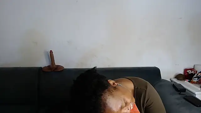 Snapshot of SZA_Doja chatting on 05/11/26, 01:22 SZA Doja online show from 05/11/26, 01:22