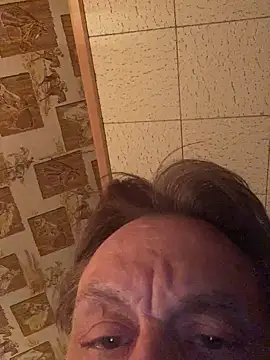 Snapshot of Tonybaloney1972 chatting on 01/03/25, 06:33 Tonybaloney1972 online show from 01/03/25, 06:33