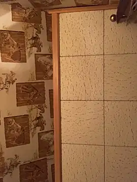 Snapshot of Tonybaloney1972 chatting on 10/24/25, 01:13 Tonybaloney1972 online show from 10/24/25, 01:13