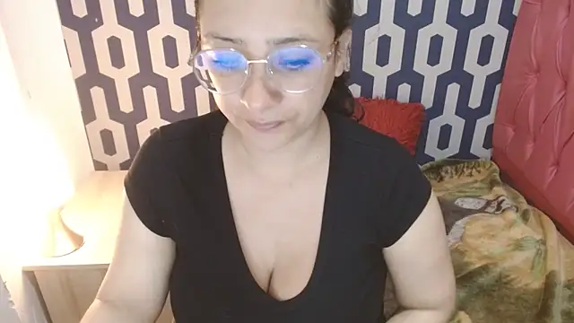 Snapshot of sarax_ximena chatting on 10/07/25, 06:10 sarax ximena online show from 10/07/25, 06:10