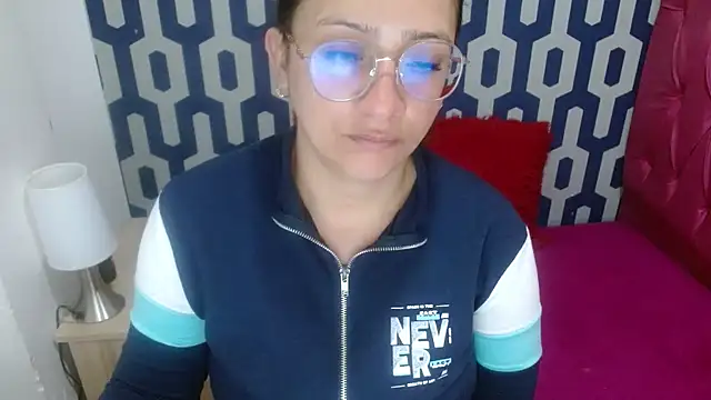 Snapshot of sarax_ximena chatting on 10/13/25, 05:29 sarax ximena online show from 10/13/25, 05:29