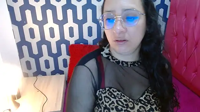 Snapshot of sarax_ximena chatting on 10/19/25, 06:36 sarax ximena online show from 10/19/25, 06:36