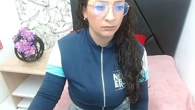 Snapshot of sarax_ximena chatting on 04/26/26, 12:52 sarax ximena online show from 04/26/26, 12:52