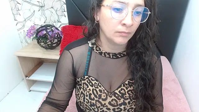 Snapshot of sarax_ximena chatting on 04/30/26, 06:09 sarax ximena online show from 04/30/26, 06:09