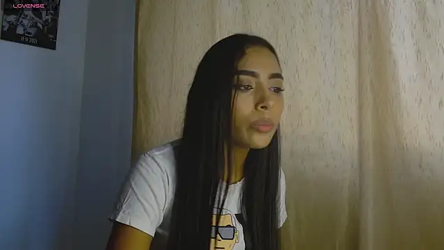 AntonellaAndNoah online show from 12/04/24, 09:46