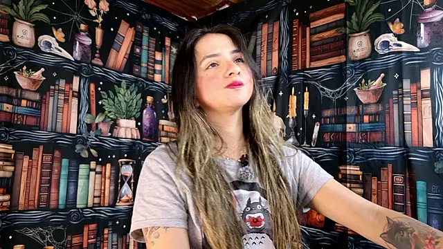 Snapshot of julietta___jackson chatting on 02/27/26, 08:20 julietta jackson online show from 02/27/26, 08:20