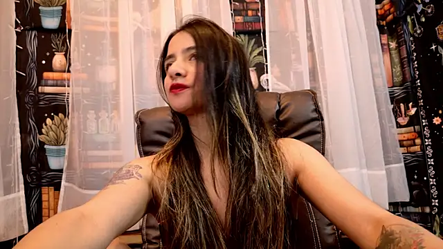 julietta   jackson online show from 05/19/26, 10:05