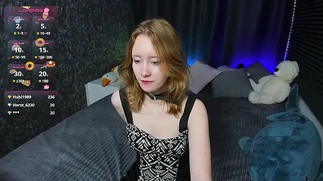 MonicaPerryy online show from 02/13/25, 03:39