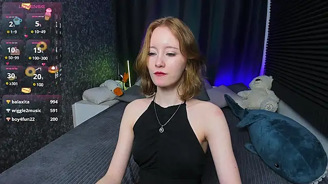 MonicaPerryy online show from 03/04/25, 03:33