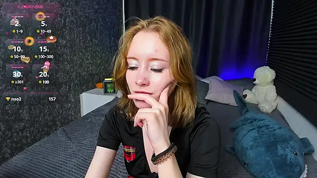 MonicaPerryy online show from 03/22/25, 03:41