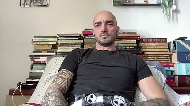 alessandromori91 online show from 03/18/26, 10:18