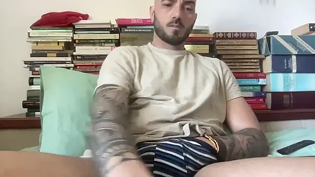 alessandromori91 online show from 04/10/26, 08:19