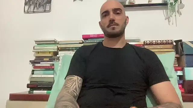 alessandromori91 online show from 04/21/26, 07:50