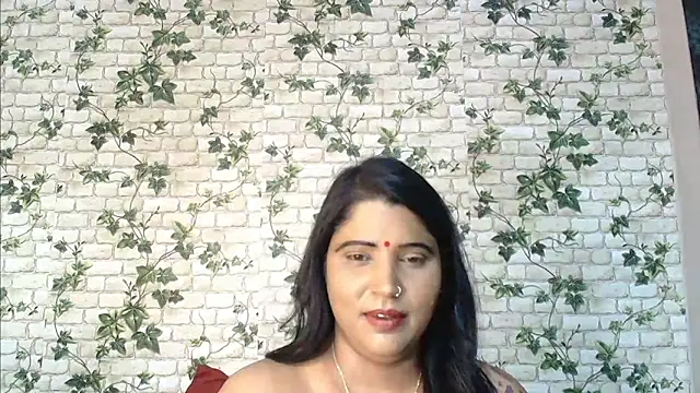 Snapshot of XIndianintimacy chatting on 02/16/25, 02:09 XIndianintimacy online show from 02/16/25, 02:09