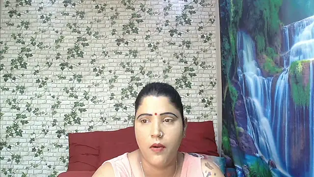 Snapshot of XIndianintimacy chatting on 03/23/25, 12:04 XIndianintimacy online show from 03/23/25, 12:04