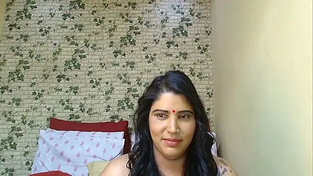Snapshot of XIndianintimacy chatting on 04/24/26, 06:43 XIndianintimacy online show from 04/24/26, 06:43