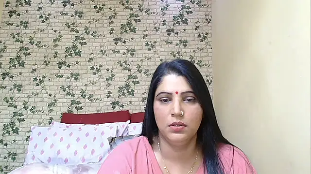 Snapshot of XIndianintimacy chatting on 05/17/26, 06:59 XIndianintimacy online show from 05/17/26, 06:59
