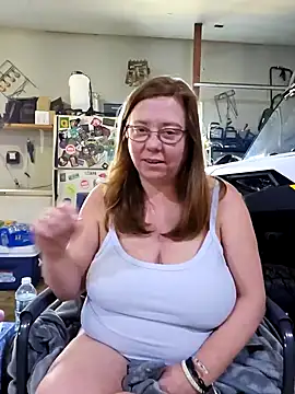 MsShelby40 online show from 12/17/24, 06:42