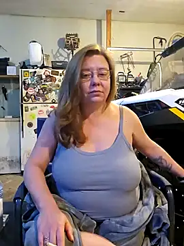 MsShelby40 online show from 12/28/24, 09:51