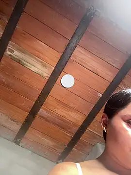 Snapshot of MollySanders___ chatting on 07/18/26, 11:52 MollySanders online show from 07/18/26, 11:52