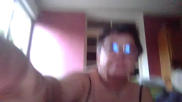 Snapshot of Vandeae44 chatting on 07/26/26, 07:54 Vandeae44 online show from 07/26/26, 07:54