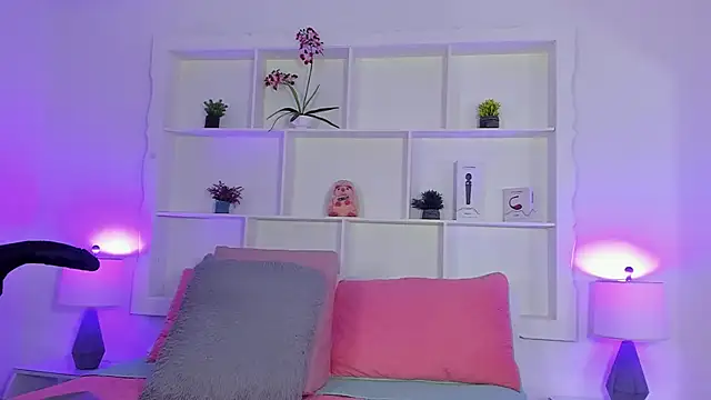 Jenifer Diaz online show from 04/23/26, 12:40