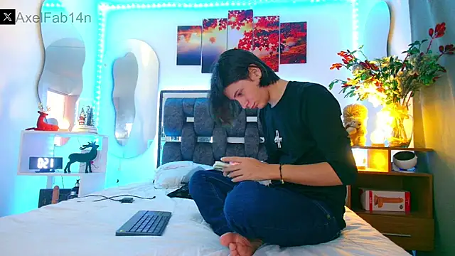 Alex and Fabian online show from 01/13/25, 06:38