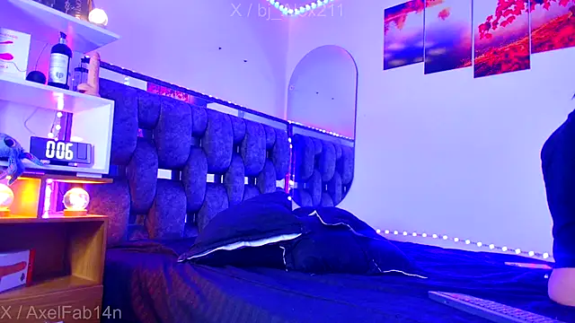 Alex and Fabian online show from 11/15/25, 09:00