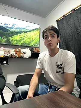 Alex and Fabian online show from 12/14/25, 04:18