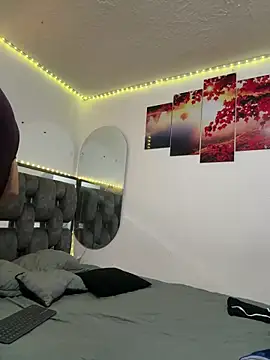 Alex and Fabian online show from 02/25/26, 05:39