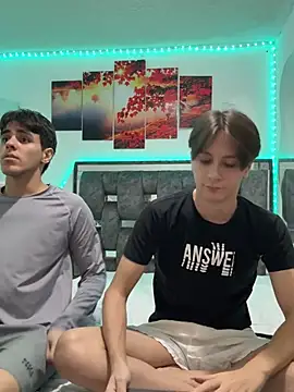 Alex and Fabian online show from 04/20/26, 02:47