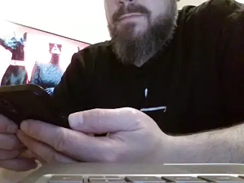 Snapshot of FROL83 chatting on 04/17/26, 07:17 FROL83 online show from 04/17/26, 07:17